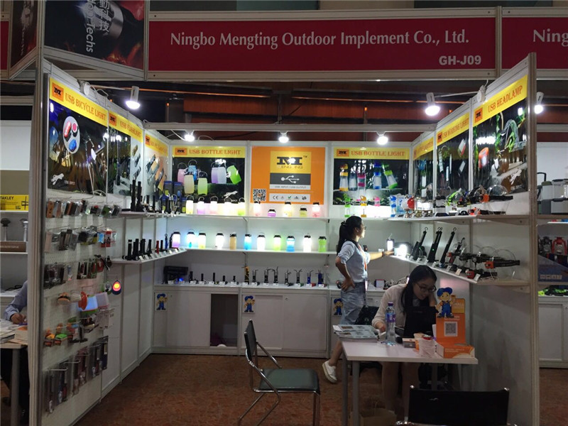 Mengting team at Hong Kong Electronics Fair 2016