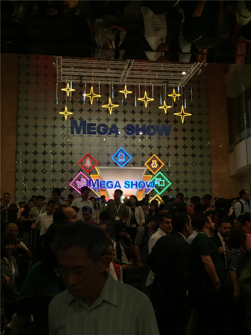 Mengting at Hong Kong Electronics Fair October 2015