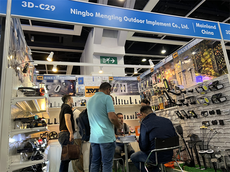 Mengting at Hong Kong Electronics Fair April 2023