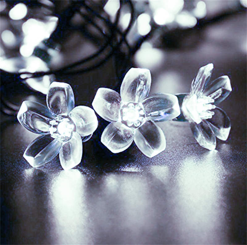 China Best Multi-Colored/Warm White Solar LED String Flower Light for Garden Decoration  Suppliers, Products