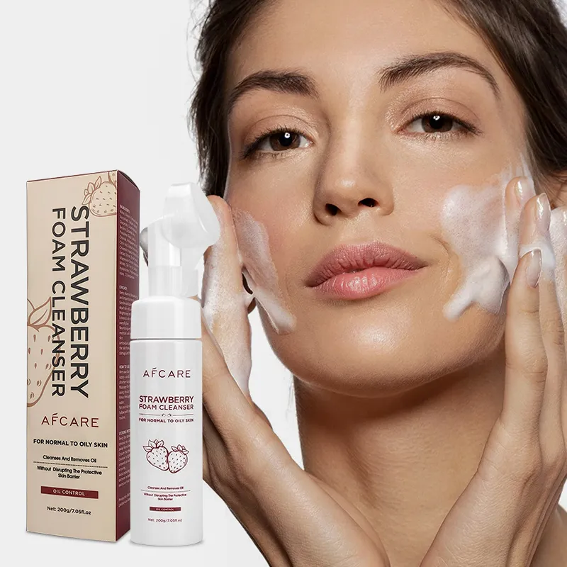 Strawberry Facial Mousse Cleanser 2