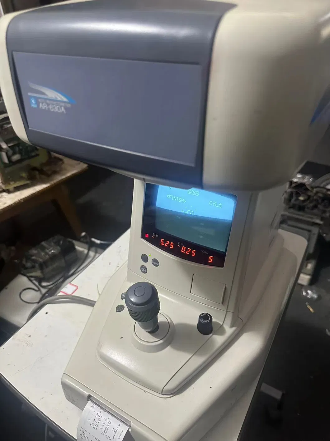 Auto Refractometer View 1