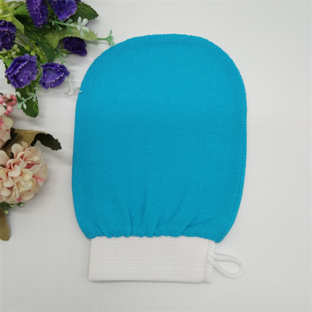 Exfoliating Mitt View 5