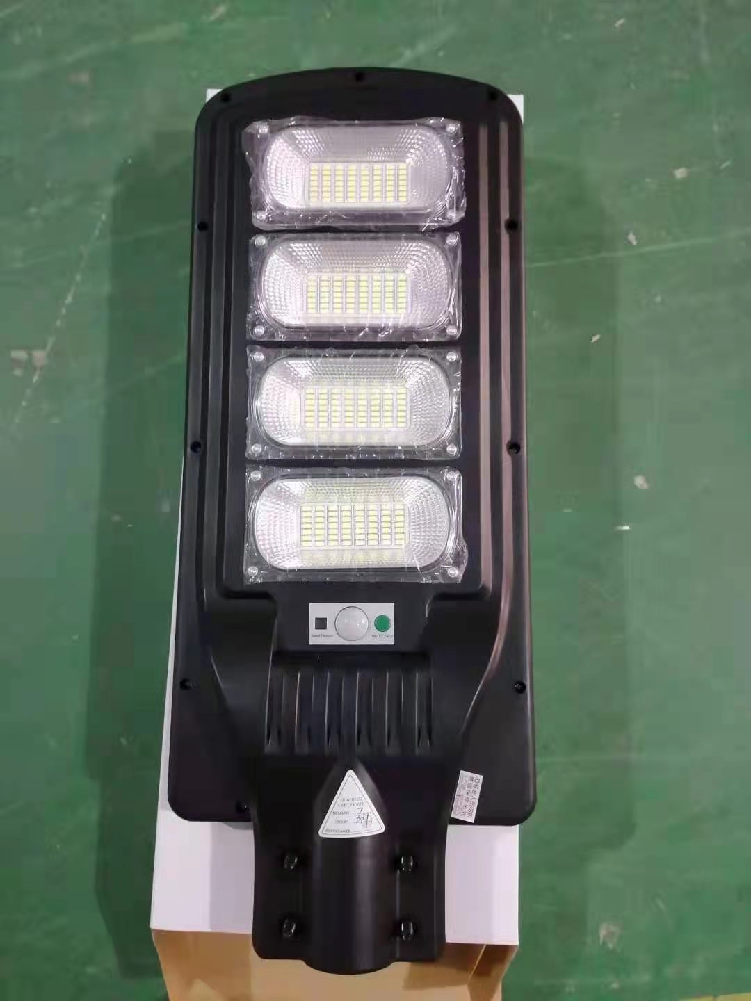 Hot Sales Factory Price 50w 100w 150w 200w 250w 300w with Motion Sensor Remote Outdoor Solar Led Street Light