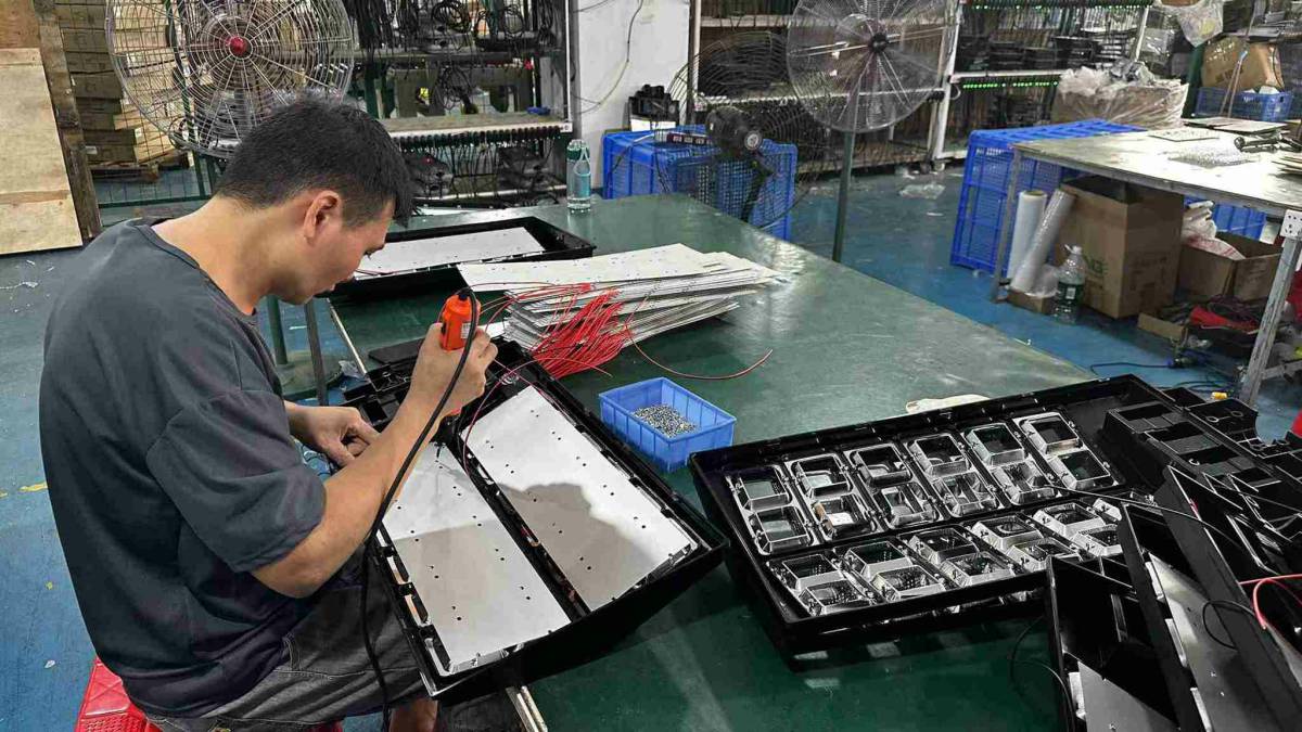 LED lighting product assembly at Merak Zhongshan factory