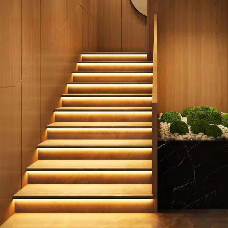 PIR Motion Sensor 32 Steps Stair Lighting Dimmer Smart Stair Light 24V COB White / Warm White Lamp with Motion Sensor