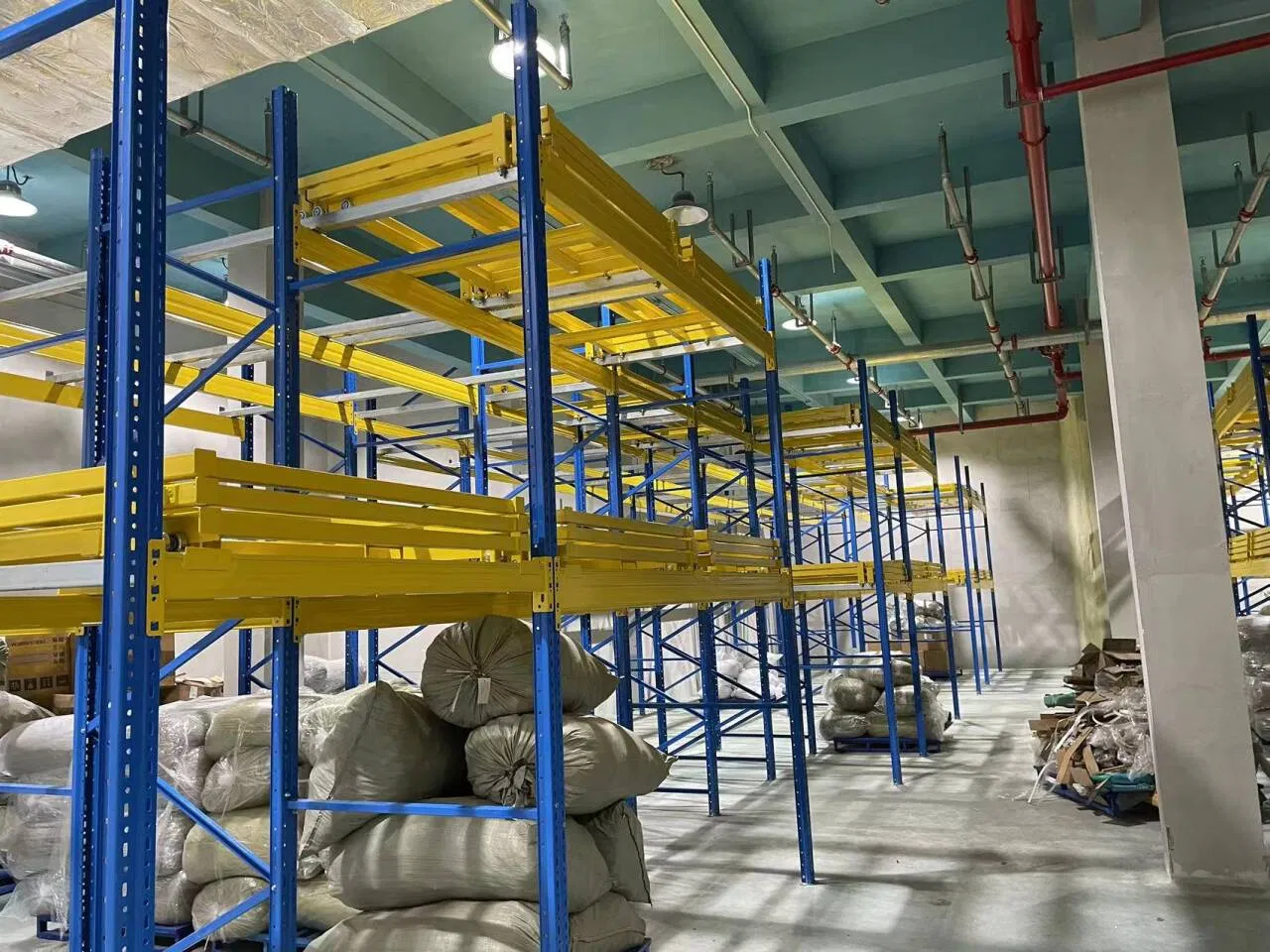 Foldable Pallet Storage System Metal Pallet Selective Pallet Rack Warehouse Storage Racking Push Back Pallet Rack System Warehouse Steel Rack Push Back Rack