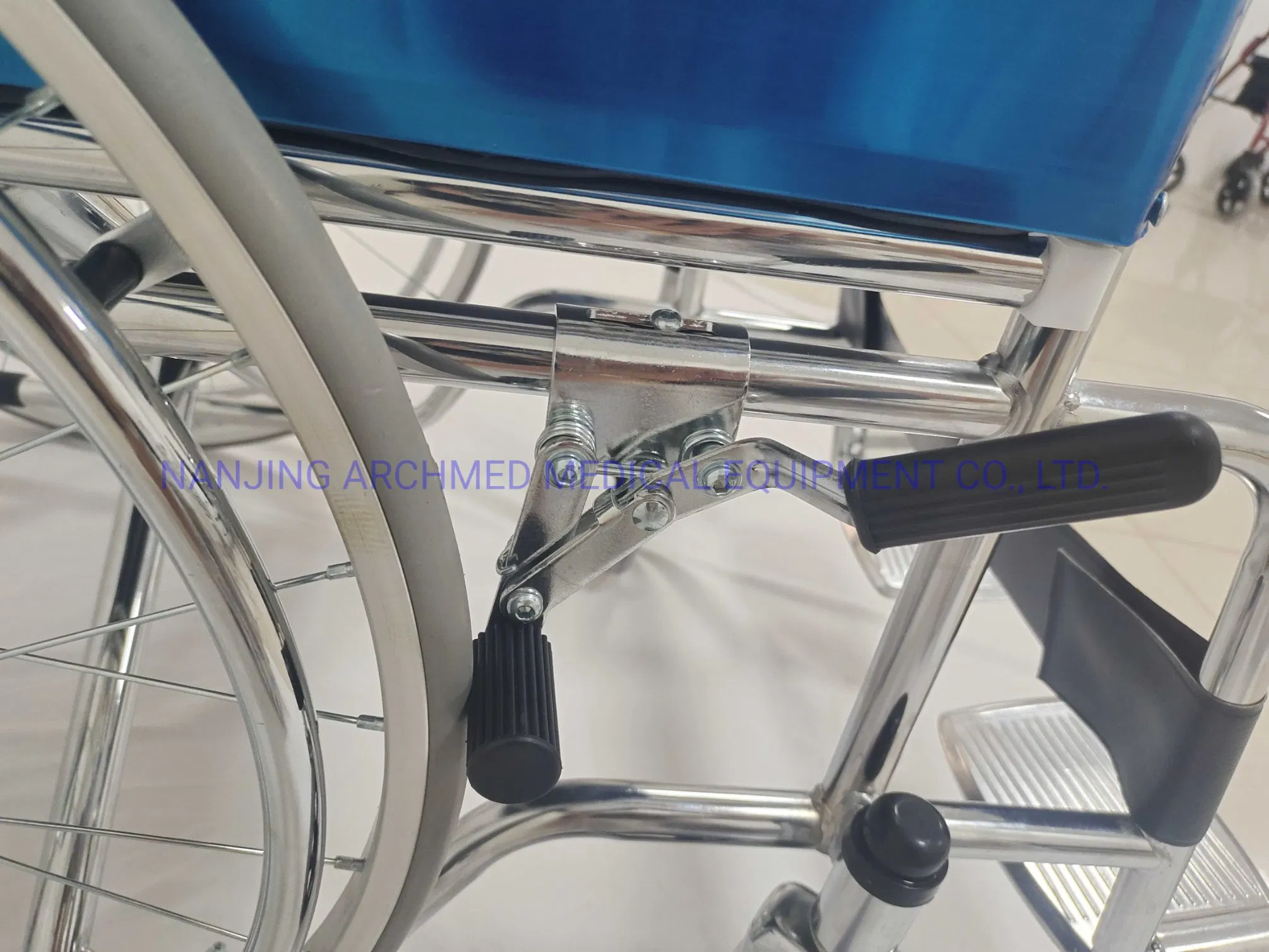 Medical Equipment Folding Manual Wheelchair for Disabled and Elderly Electric Mobility Scooter