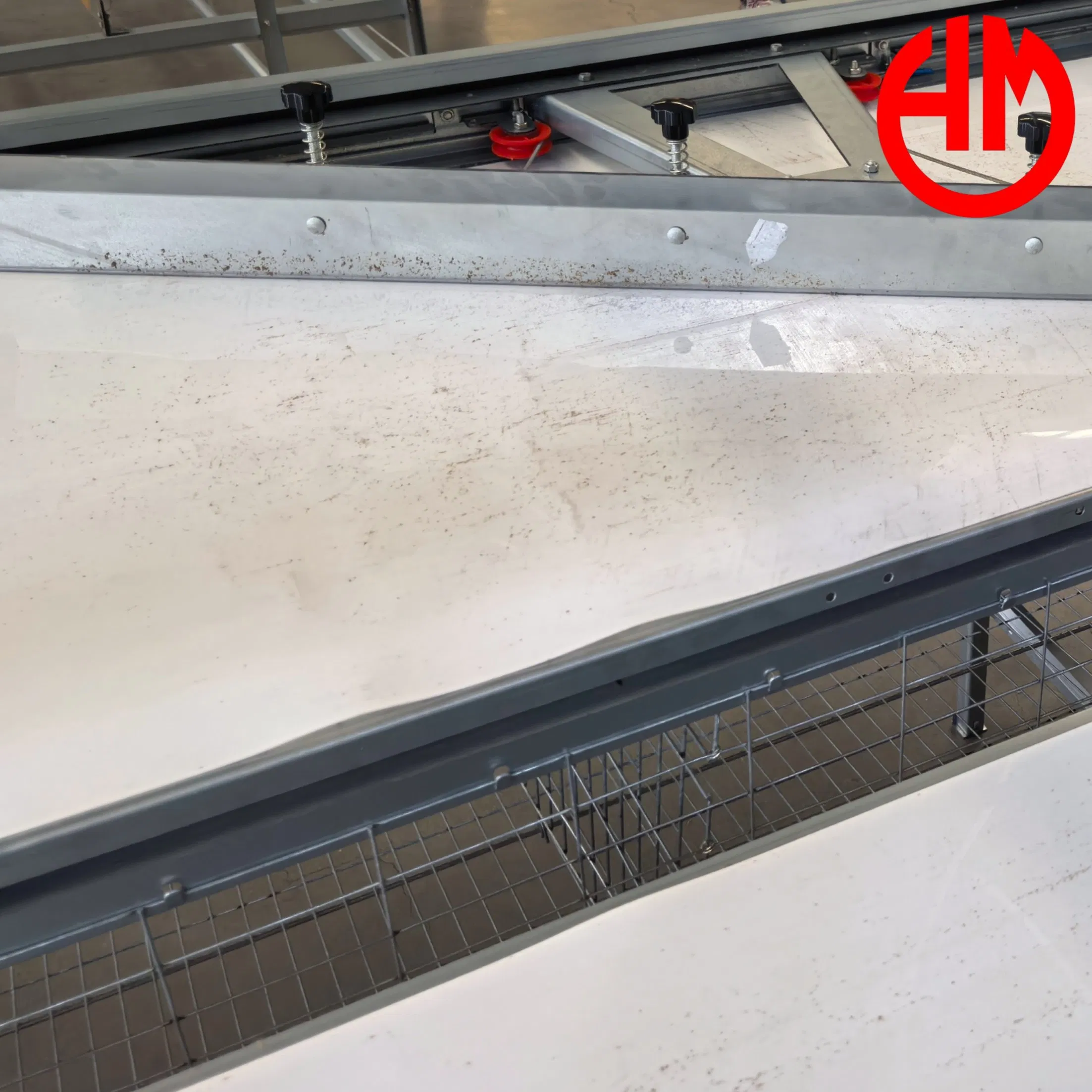 Layer Chicken Cage Remote Control Poultry Farming PP Manure Conveyor Belt Equipment