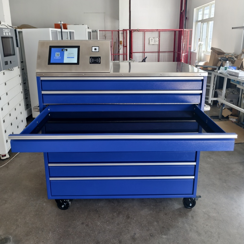 Intelligent Tool Storage Solution with RFID Tracking and Mobile Accessibility