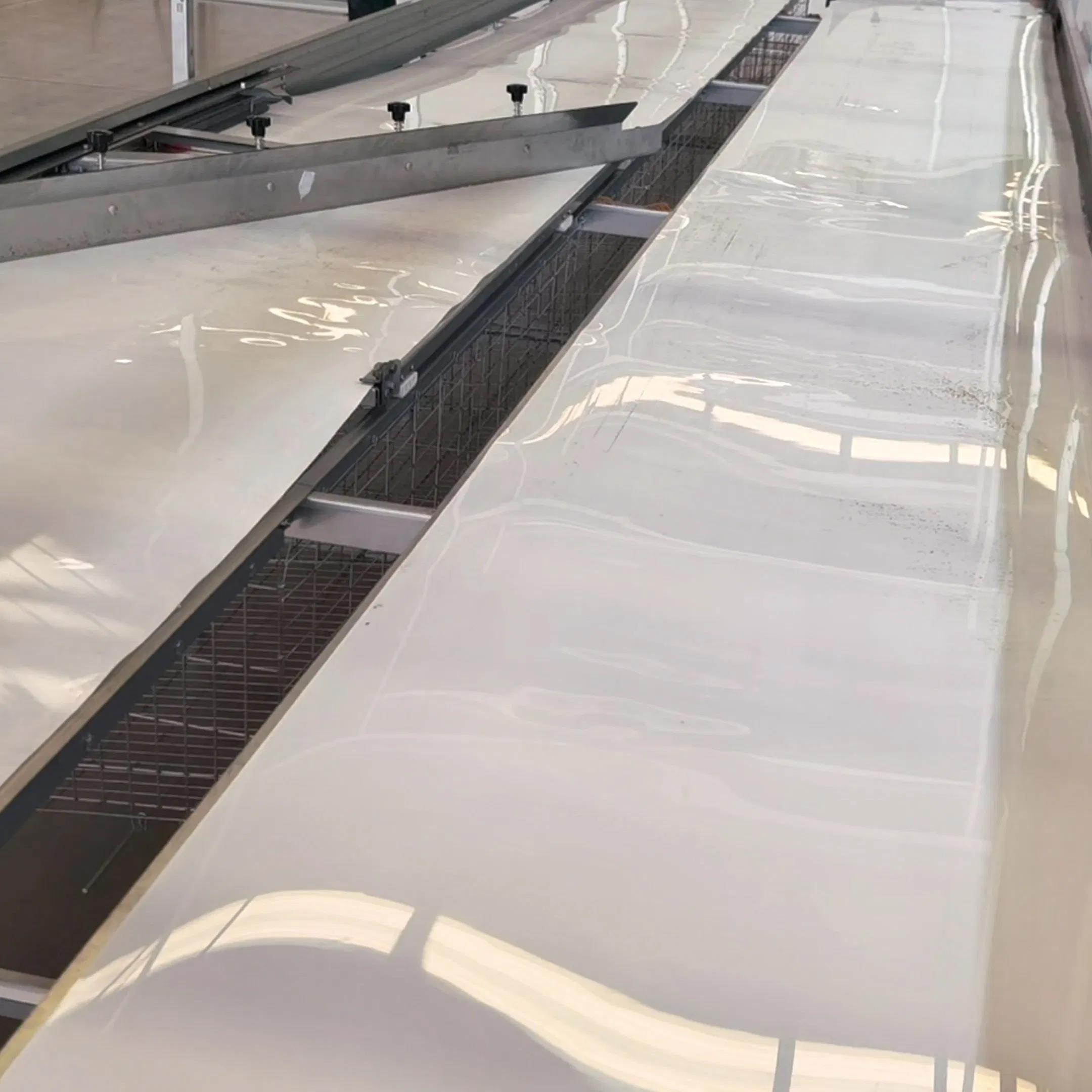 Easy Install Poultry Farm Broiler Chicken Cage Automatic Manure Removal Equipment