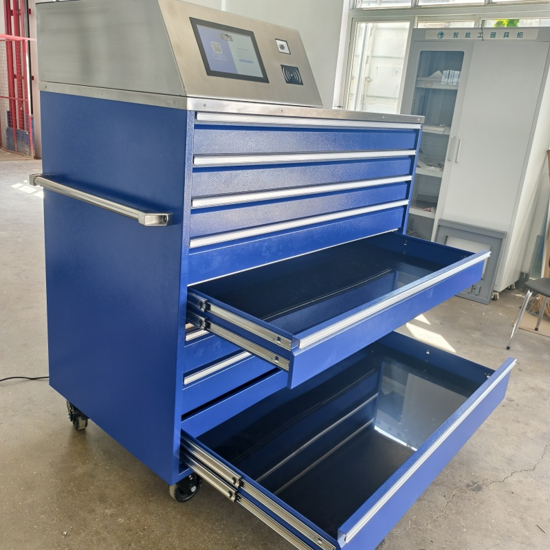 Intelligent Tool Storage Solution with RFID Tracking and Mobile Accessibility