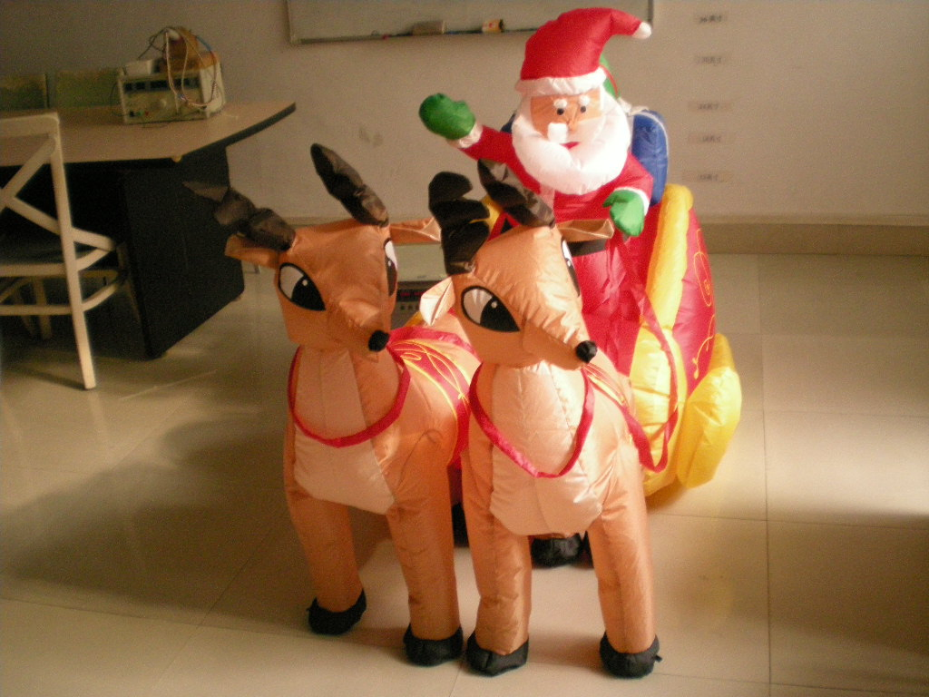 2023 New Giant Inflatable Christmas Decorations Outdoor Inflatables Christmas Sacred Old Man Flying on Airplane