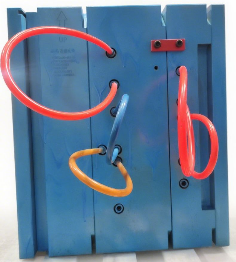 Accurate Digital Blood Pressure Monitor for Daily Health Monitoring