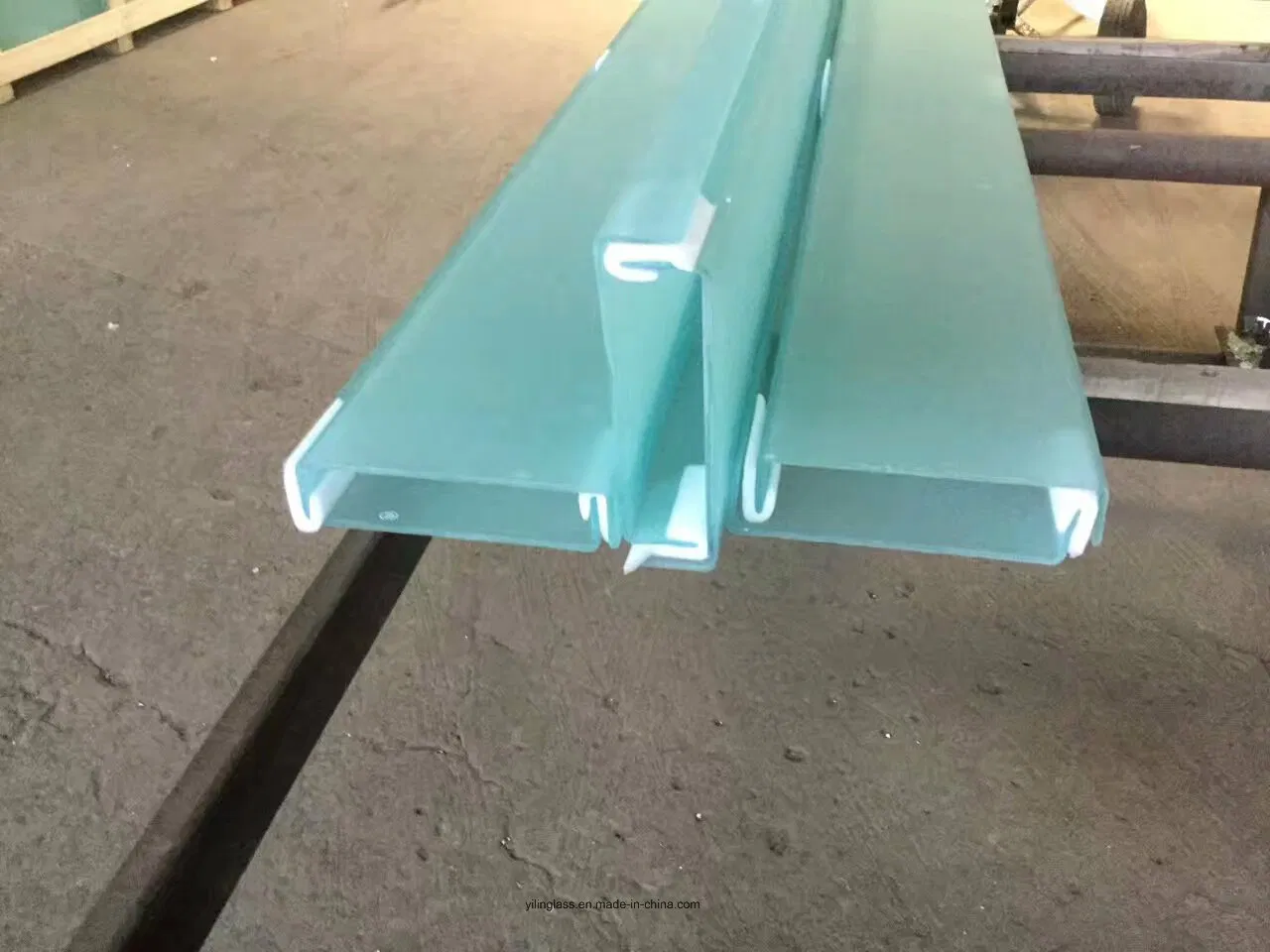 Tempered Obscure U Channel Glass