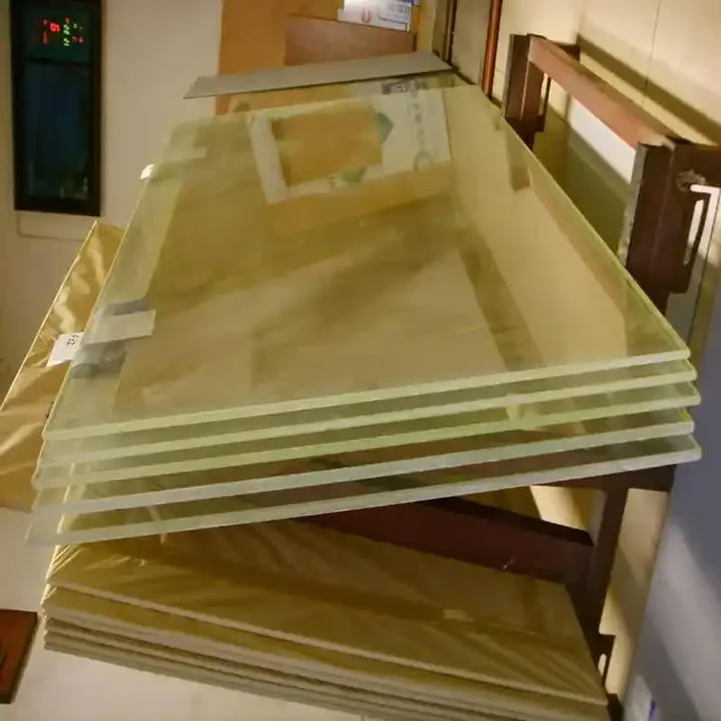 Smart Switchable Glass for Office Partition and Facade