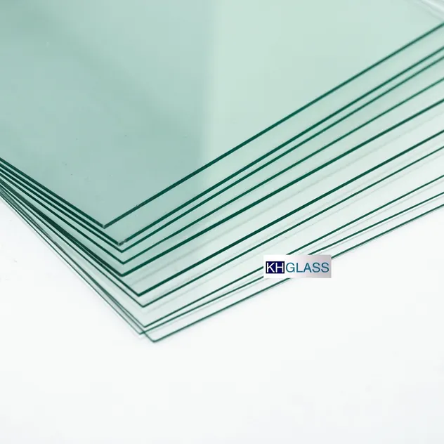 Clear Glass Detail 1