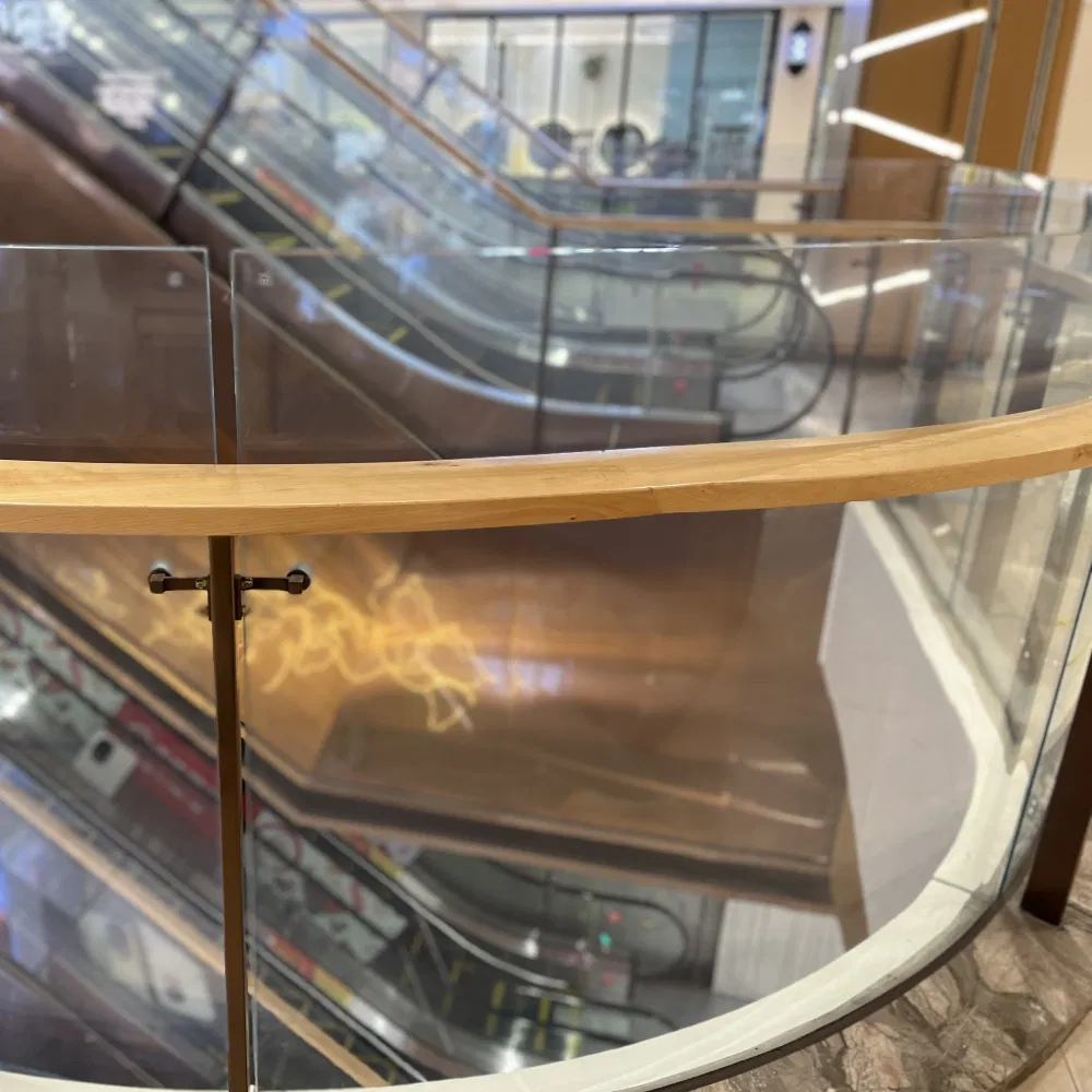 Industrial Curved Tempered Glass 3mm-19mm Solid Structure Bent Glass for Hotel Usage