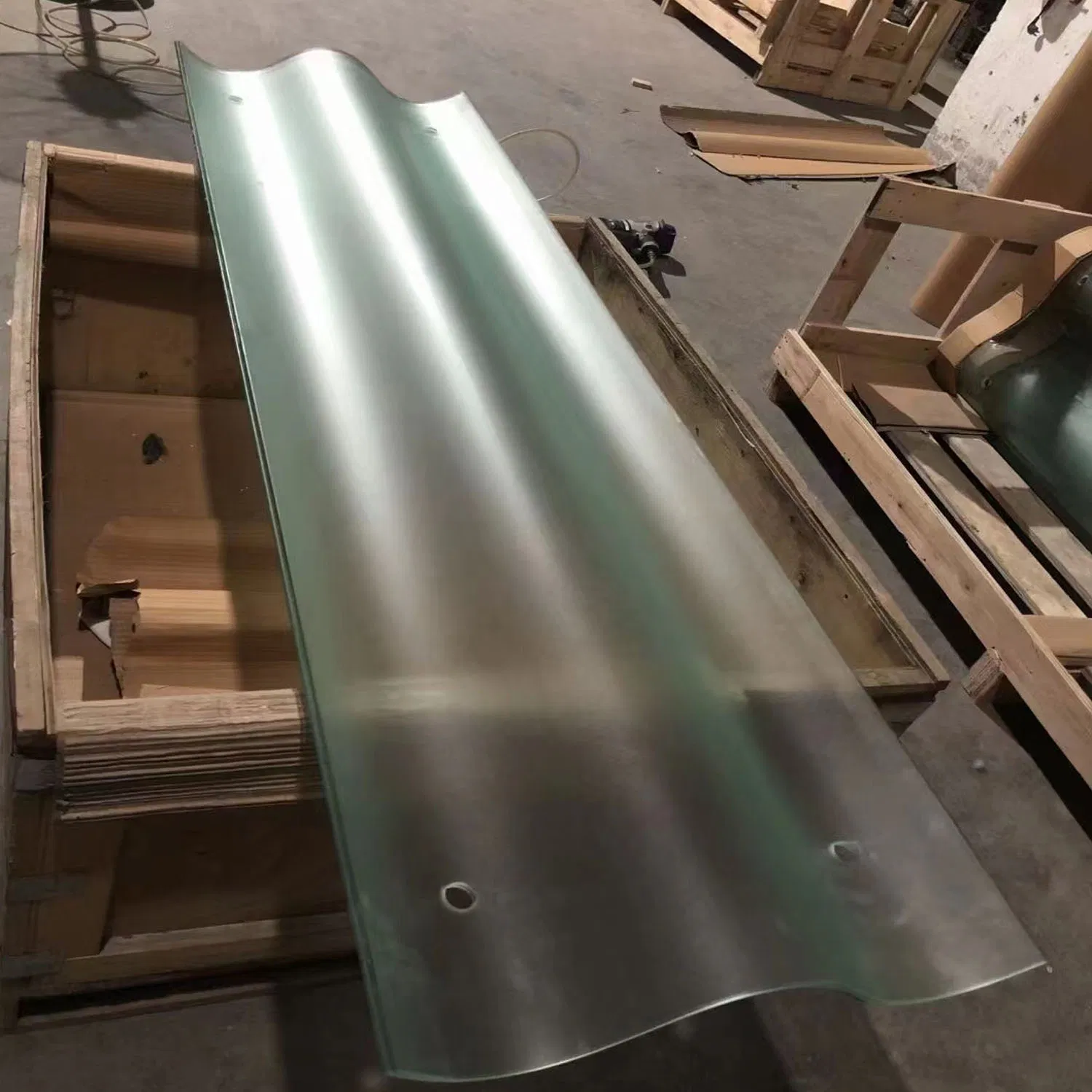 3/4/5mm Clear/Ultra Clear Wholesaletempered/Laminated Curved Solar Black Red Double Photovoltaic Glass for Roof Roofing Sheet Tiles BIPV