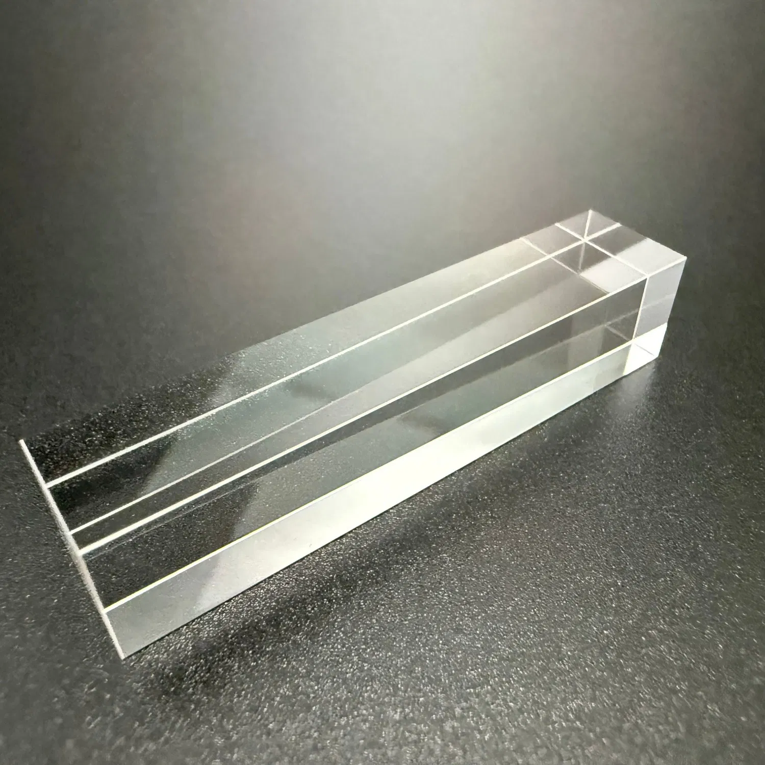 a High-Quality and Anti-Reflective Sapphire Glass Used in Ar Glasses