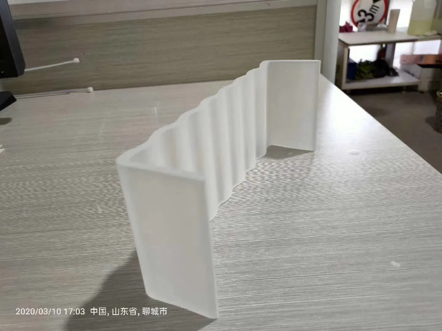 Tempered Sandblasted Wave U Channel Glass