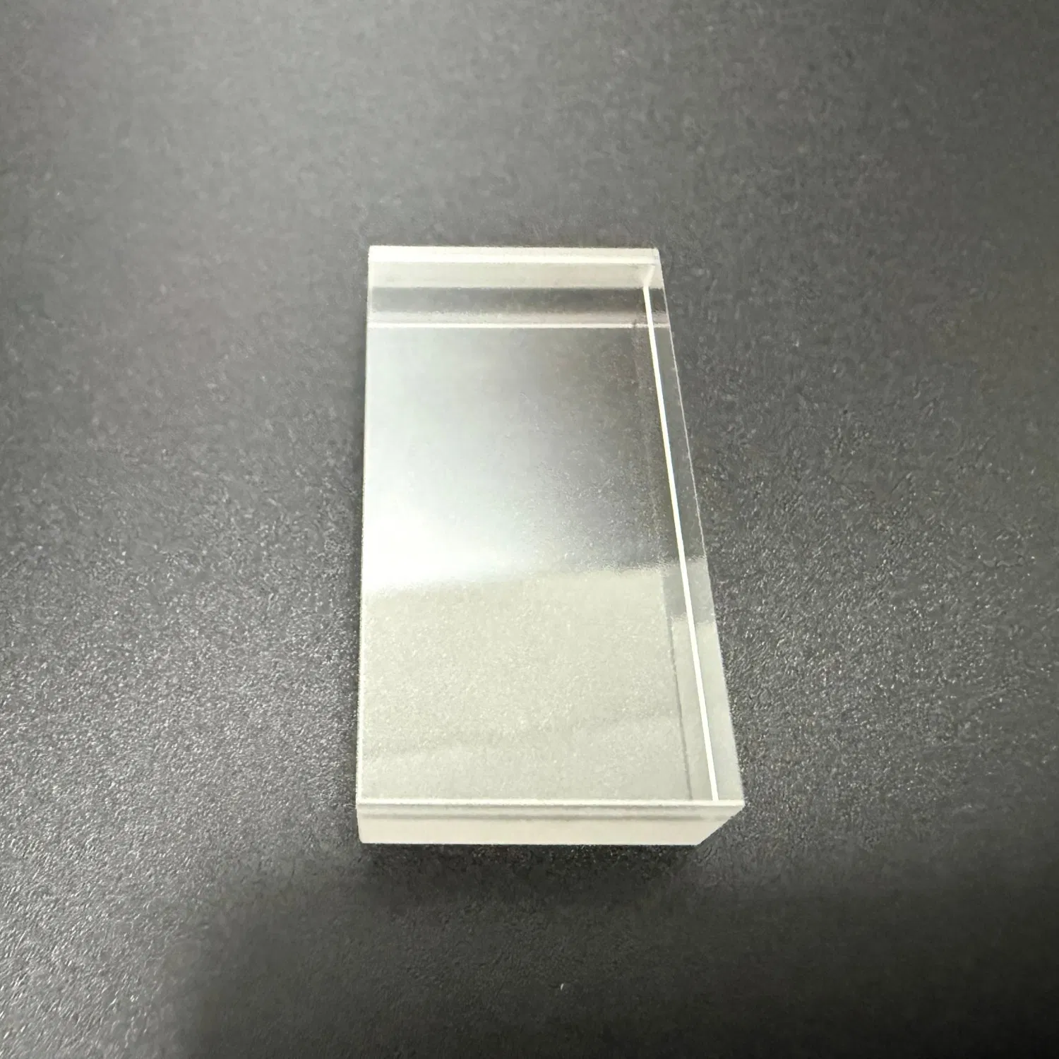 a High-Quality and Anti-Reflective Sapphire Glass Used in Ar Glasses