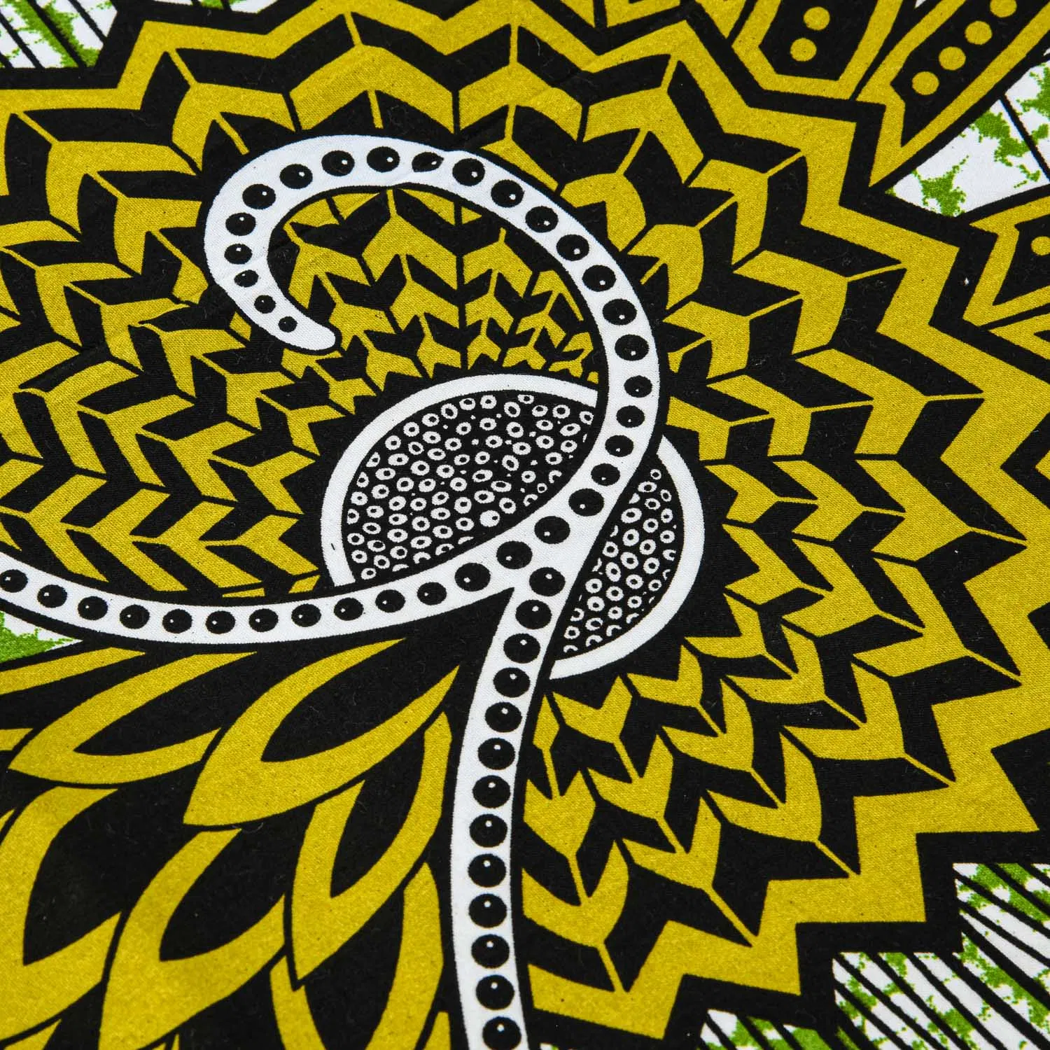 Wholesale Custom Printed Fabric Ethnic Style Pattern Polyester Fabric Striped African Market Skirt Clothing Fabric