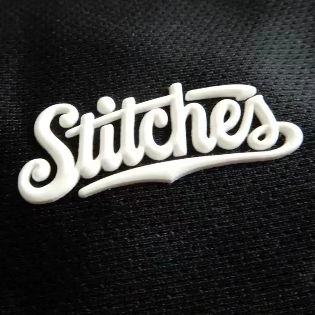 Custom Eco-Friendly 3D Embossed Silicone Rubber Logo for Shirt Hoodie Hat Shoes