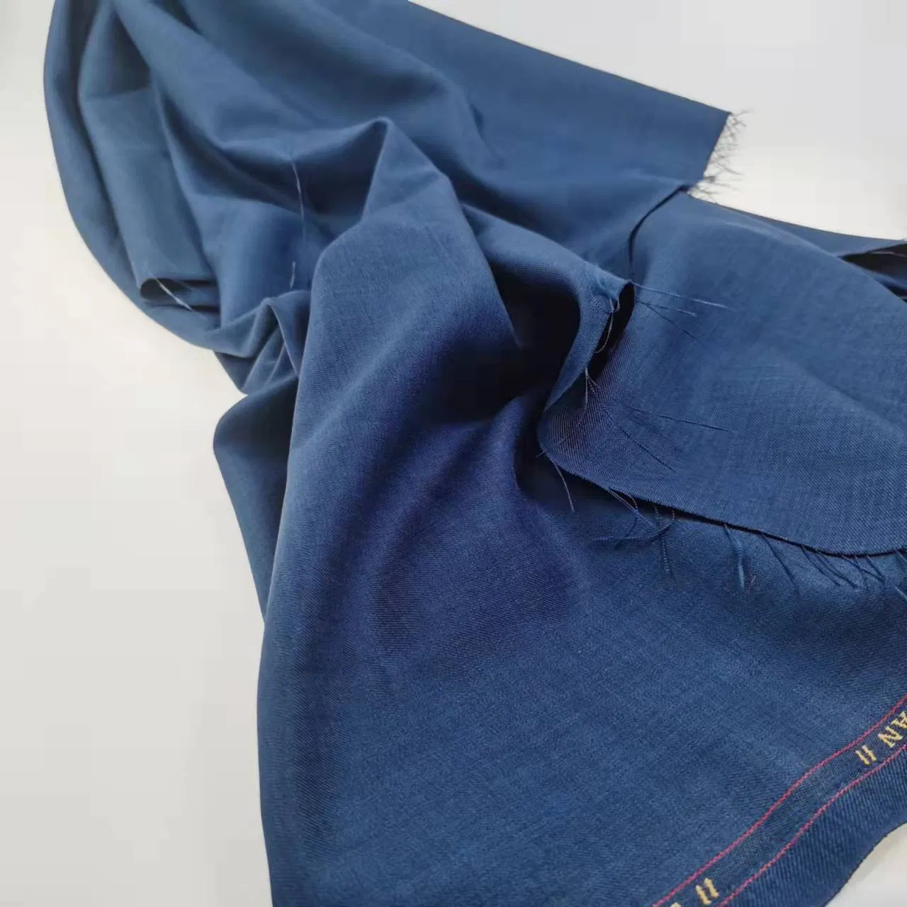 Breathable Lightweight Custom Formal Wear Tr Fabric for Men