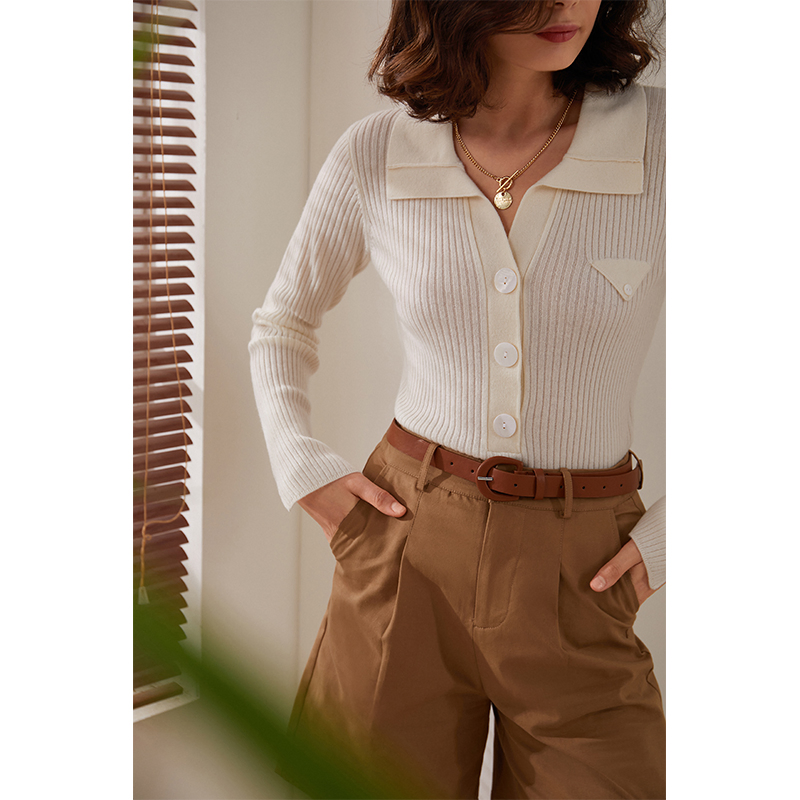 Knitwear Manufacturer Custom Elegant V Neck Cashmere Sweater for Stylish Ladies in Winter