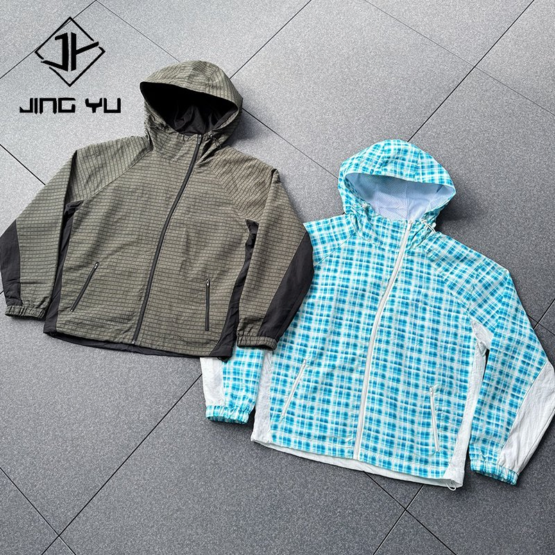 Manufacturer Custom Windproof Jackets Design Custom Outdoor Hiking Clothing Nylon Zipper Windbreaker Jackets Hoodie for Men