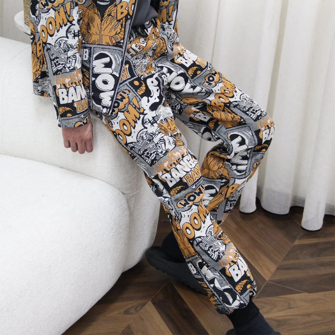 OEM Service Custom Pattern / Logo Drawstring Waist Men's Tapestry Pants and Streetwearn Jacquard Cuffed Pants