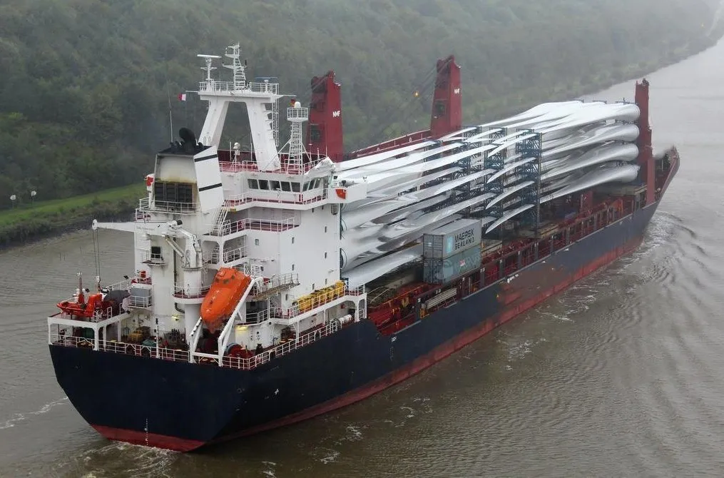General Cargo Ship Exterior