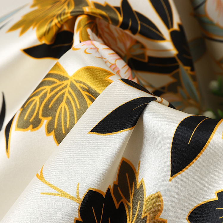 Wholesale Custom Digital Printing Woven Polyester Smooth Silk Satin Fabric for Dress