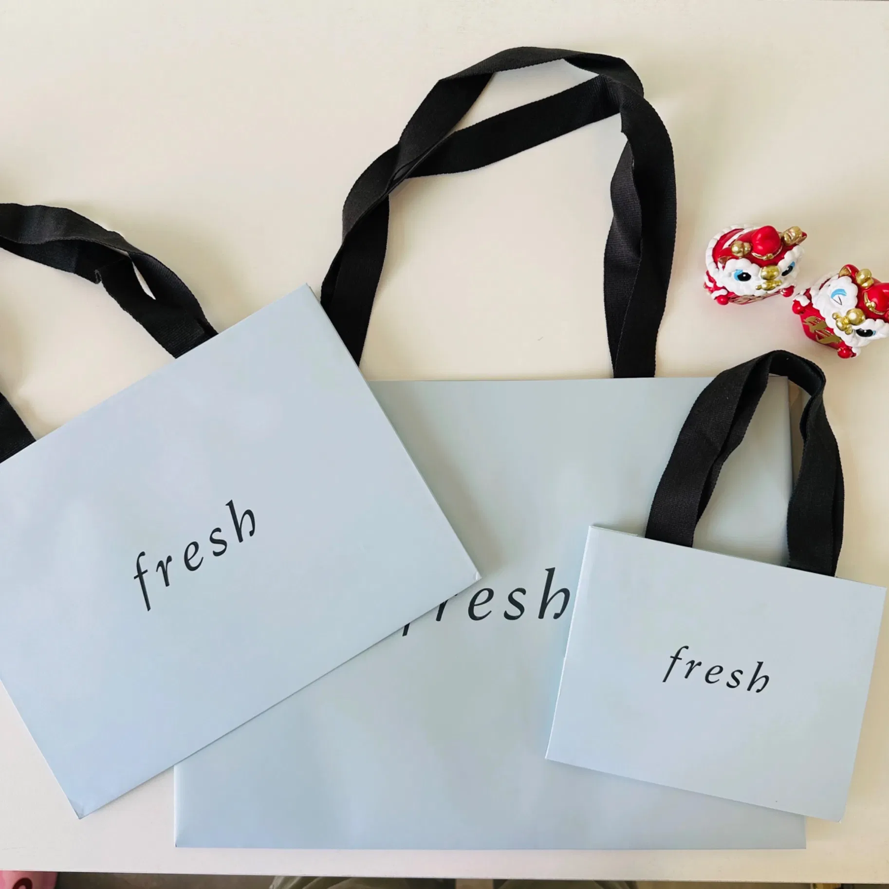 Custom Eco-Friendly Paper Gift Bag Package with Brand Logo for Retail