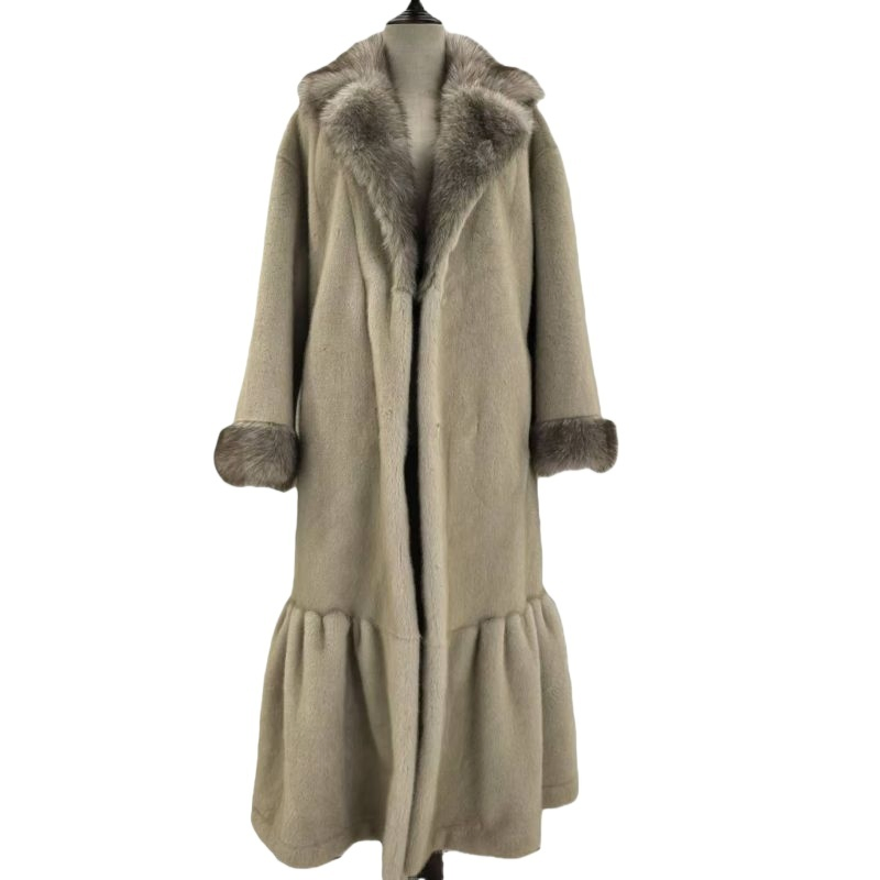 Custom Outwear Winter Wholesale Coat for Winter Wear Faux Fur Long Coat