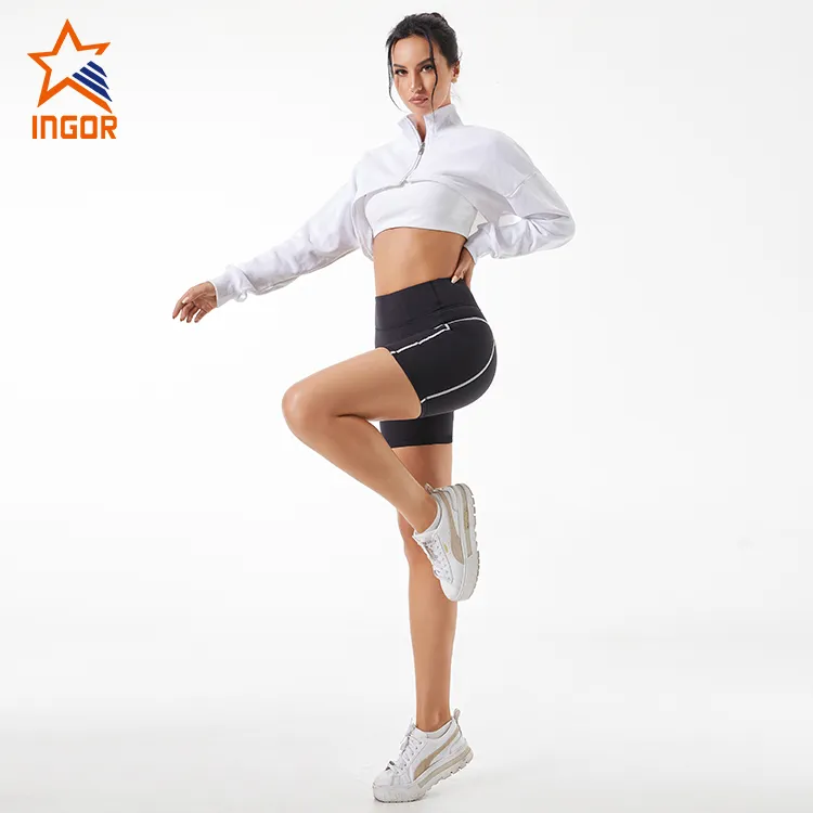 Sportswear detail 11