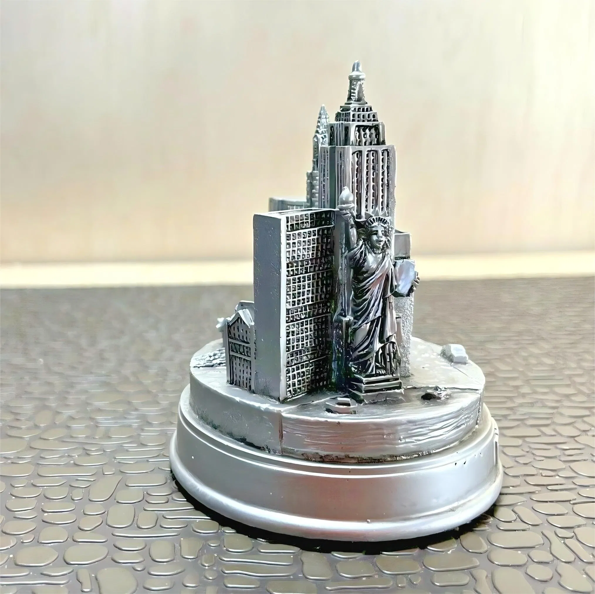 Wholesale Price OEM Manufacturer Medal Trophy Building Miniature Monument Model Decorative Display Plate Tourist Tourism Custom Design Souvenir Pewter Crafts