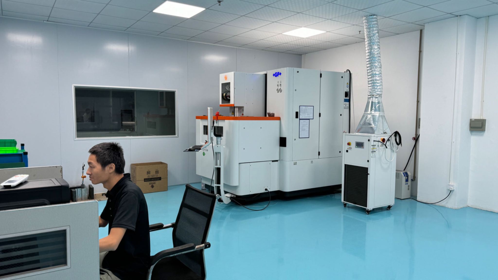 Slow-feeding NC wire-cut machine for high-precision motor component EDM cutting