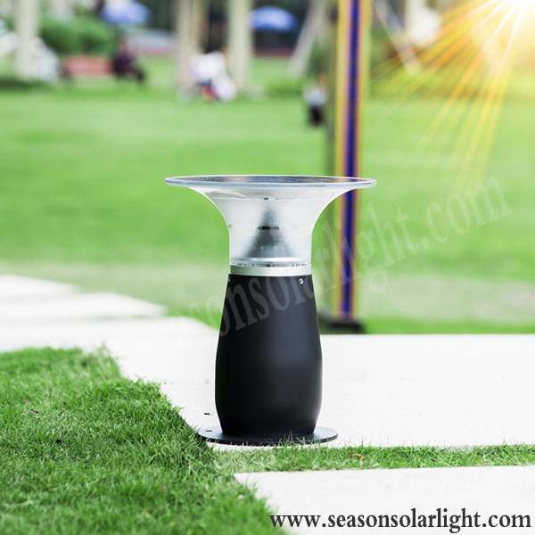 New LED Lighting Garden Gate Outdoor Solar Light Fence Post Cap Light with Warm+White LED Lighting