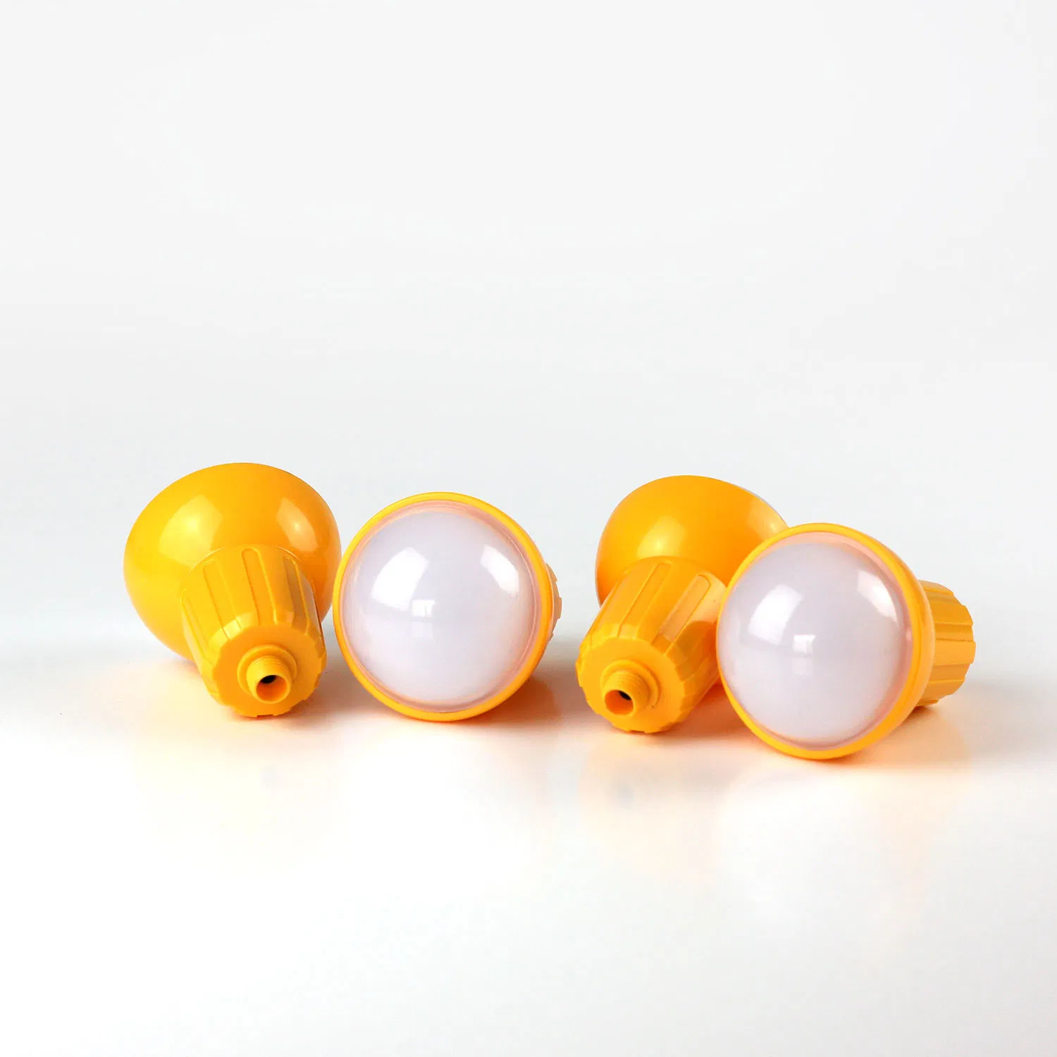 20W Solar Panel Solar Home Lighting System and Mobile Charging System with FM Radio, MP3 and 4PC LED Bulbs, Torch Light and Reading Light for Indoor and Outdoor