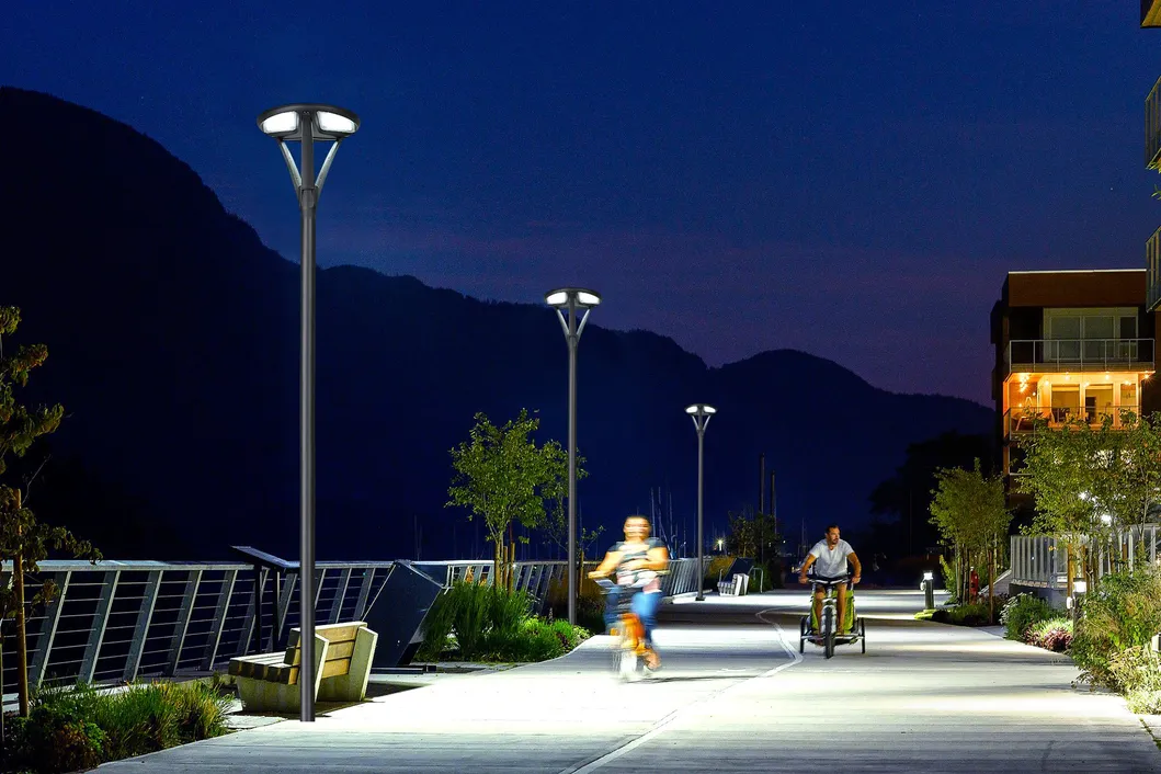 UFO Solar Garden Light