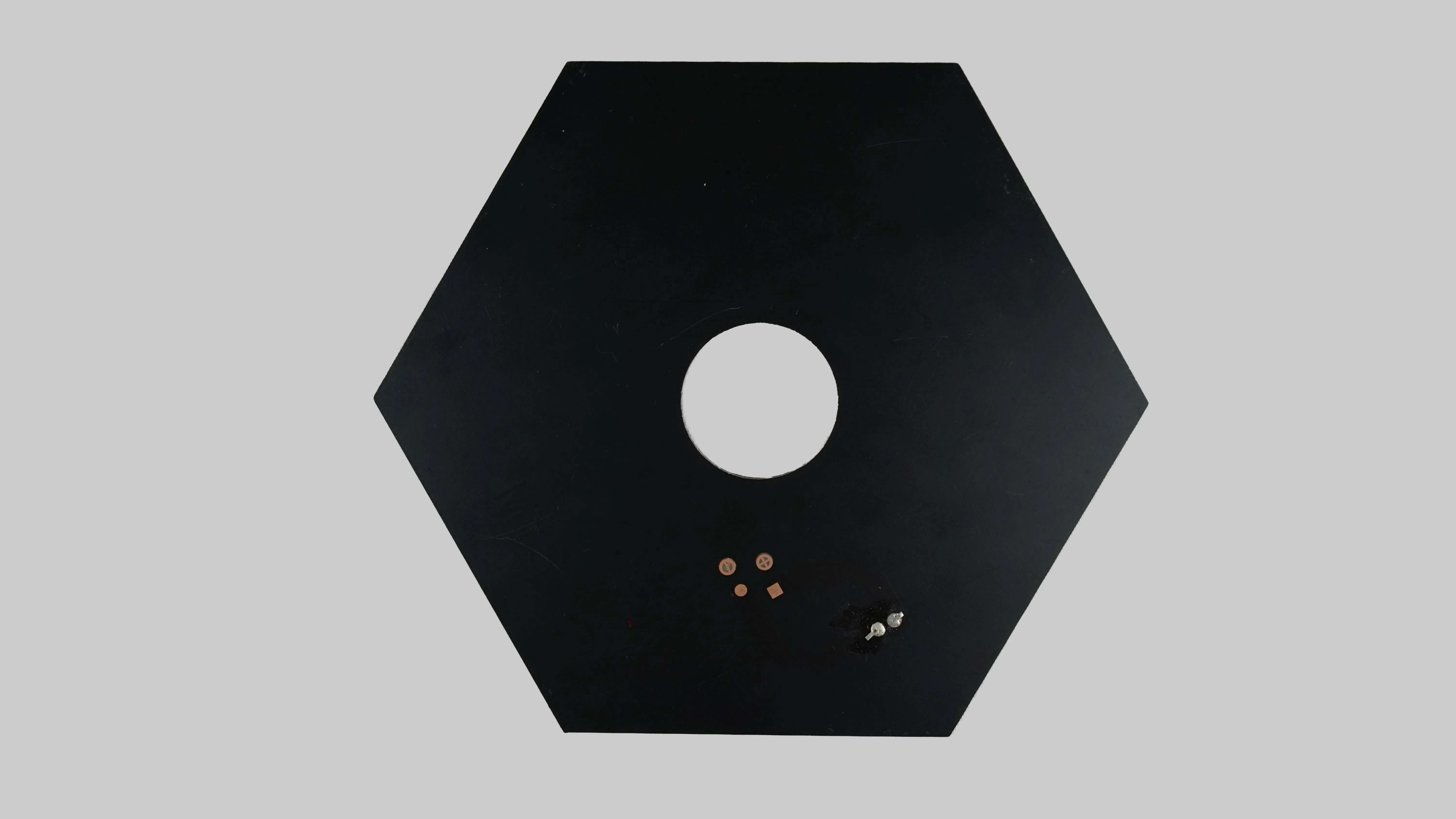 Complete Solar Kit for Efficient Outdoor Charging and Lighting