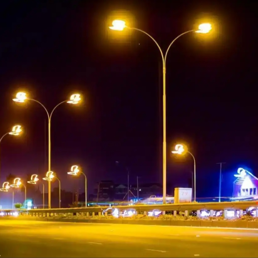 Factory Price 30W 60W 100W 200W Super Bright Outdoor Solar Power Path Garden Lamp Remote Control Integrated Solar Street Light