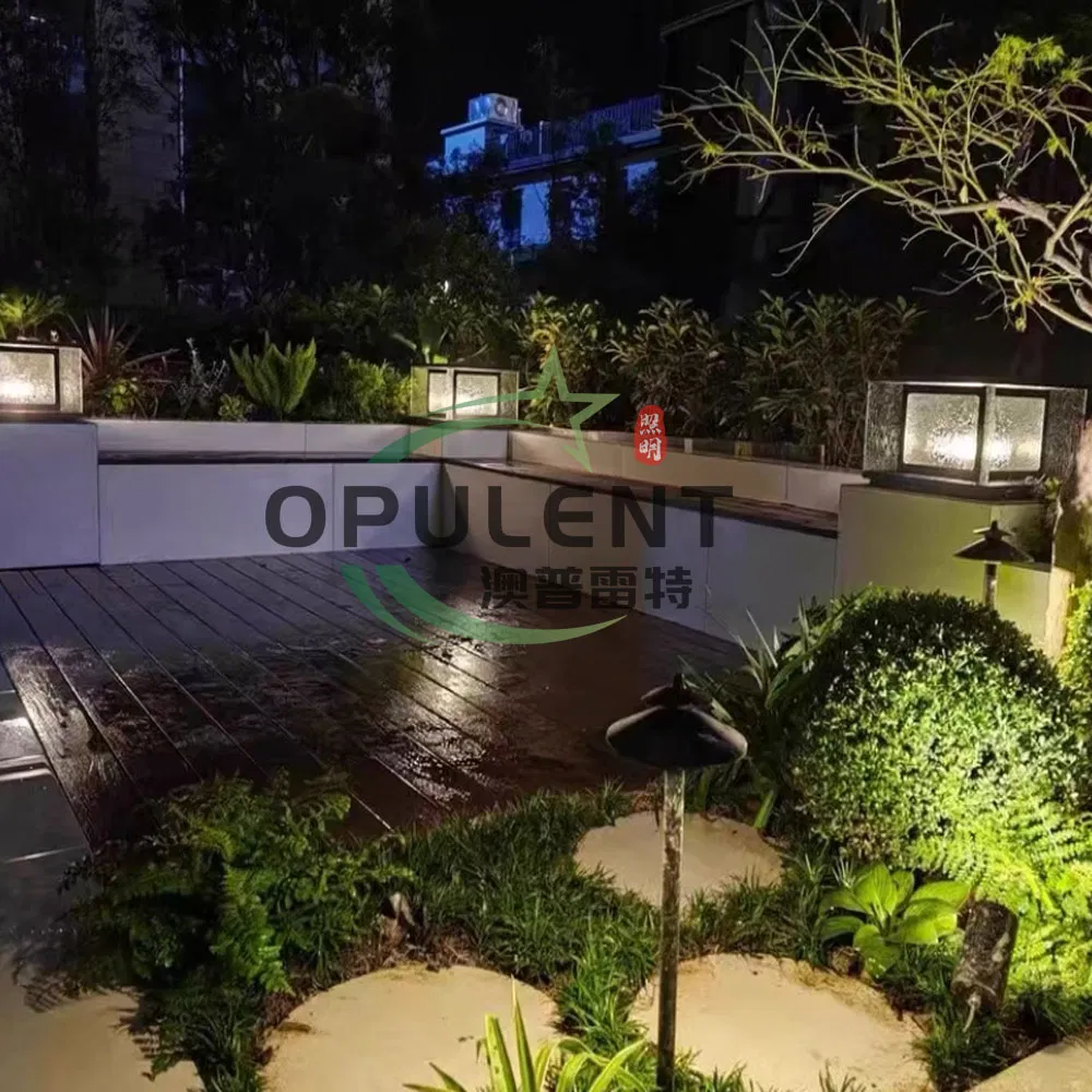 Modern Outdoor Glass Column Light Waterproof Square Garden Fence Main Door LED Pillar Lights Solar Lamp Light