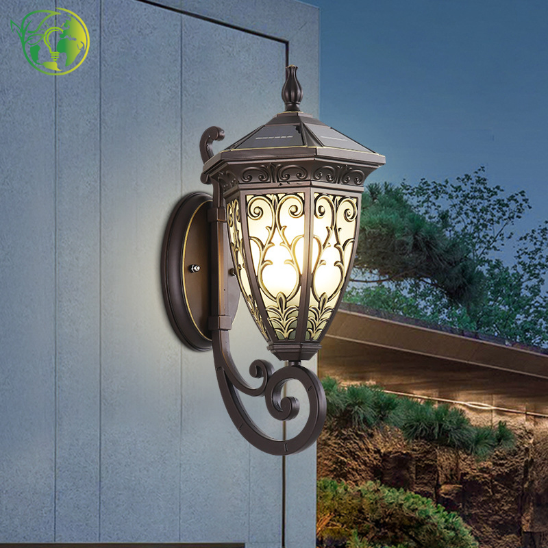 Energy-Saving Solar Wall Light for Garden Paths with 800mAh Battery
