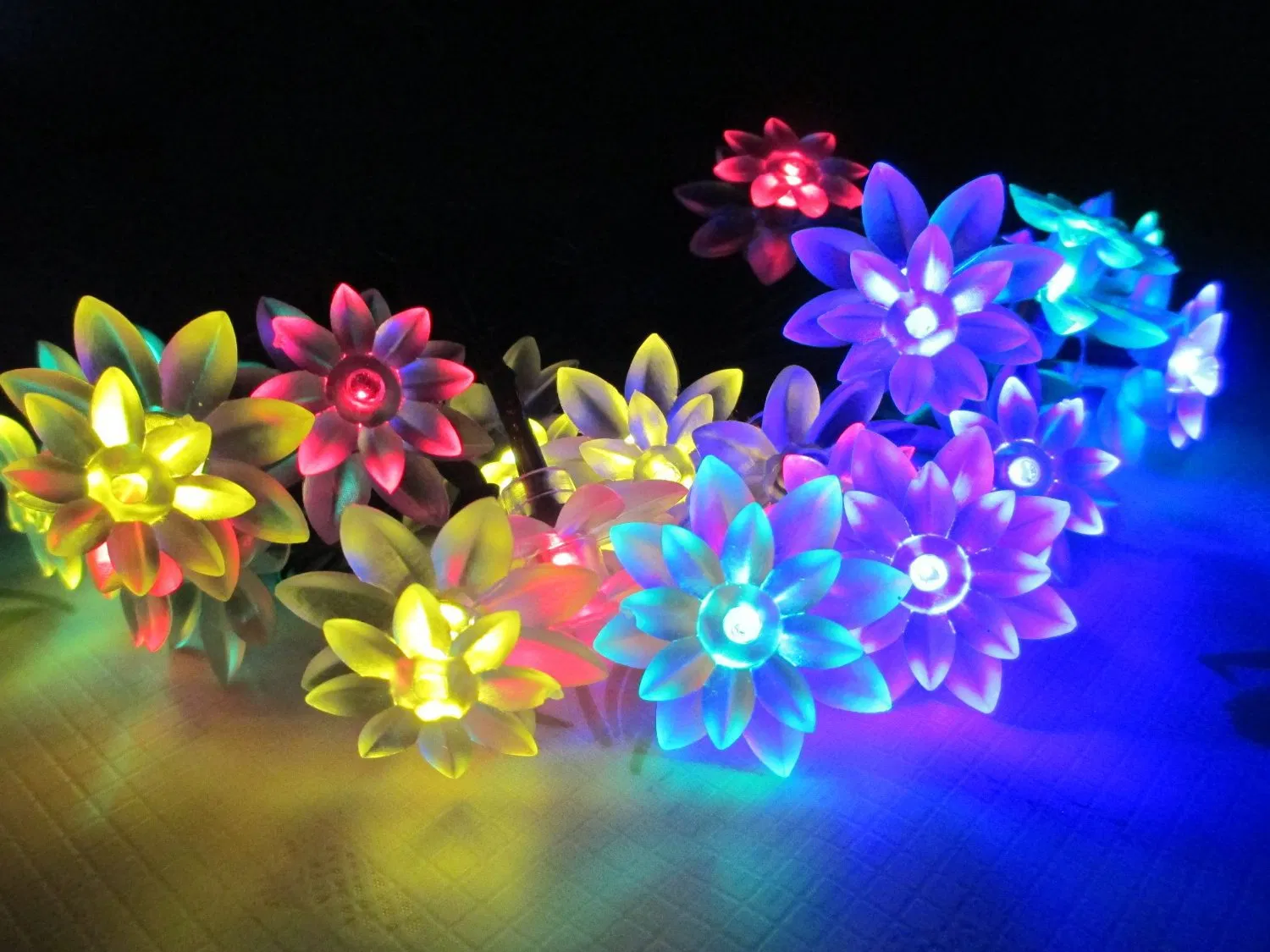 Outdoor LED Solar Decorative String Light