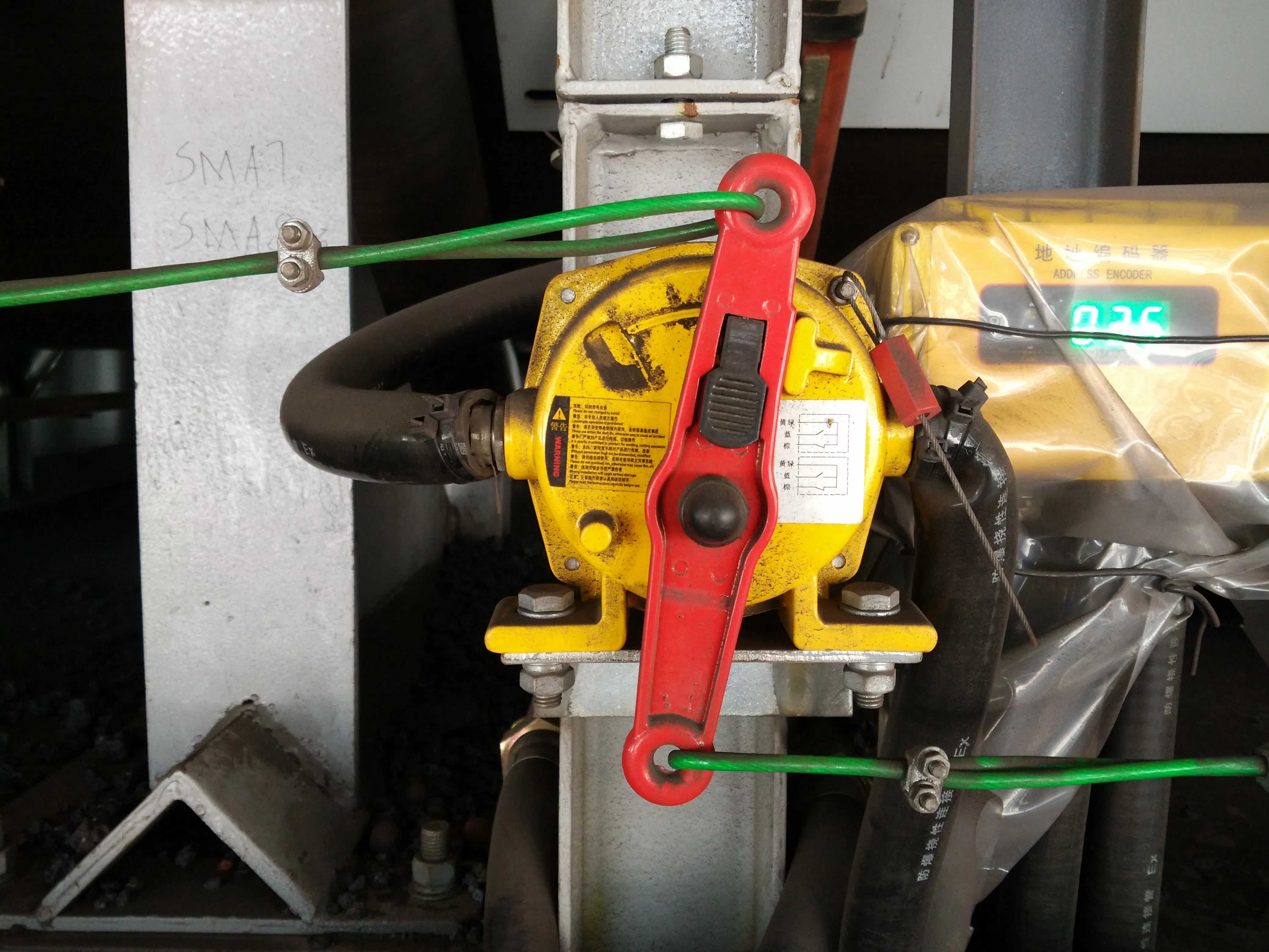 Industrial Belt Control Switch Featuring Pull Cord Emergency Stop