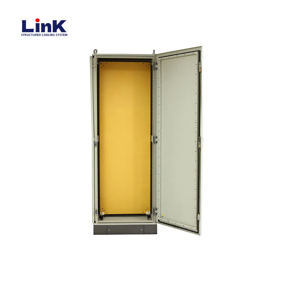 Outdoor Enclosure Detail 1