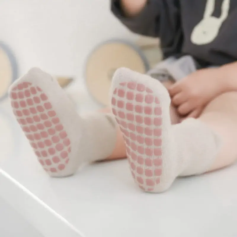 Custom Non-slip Infant Socks with New Cute Novelty Cartoon Animal Design for Baby Manufacturers, Supplier